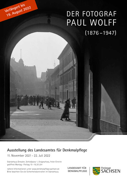 Chemnitz. Blick aus dem Durchgang des König-­Albert­-Museums in Richtung Stadtzentrum. Aufnahme um 1910, Fotografie Paul Wolf