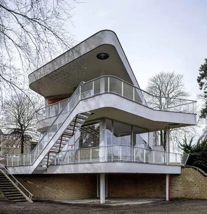 Löbau, Haus Schminke, Gartenseite von Nordosten, 2018