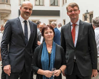 Staatsminister Prof. Dr. Wöller mit der Sächsischen Landeskonservatorin Prof. Dr. Rosemarie Pohlack und ihrem Nachfolger Alf Furkert, Juni 2019